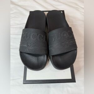 Gucci Black Rubber Logo Slides | Men’s Size 7 (7E)